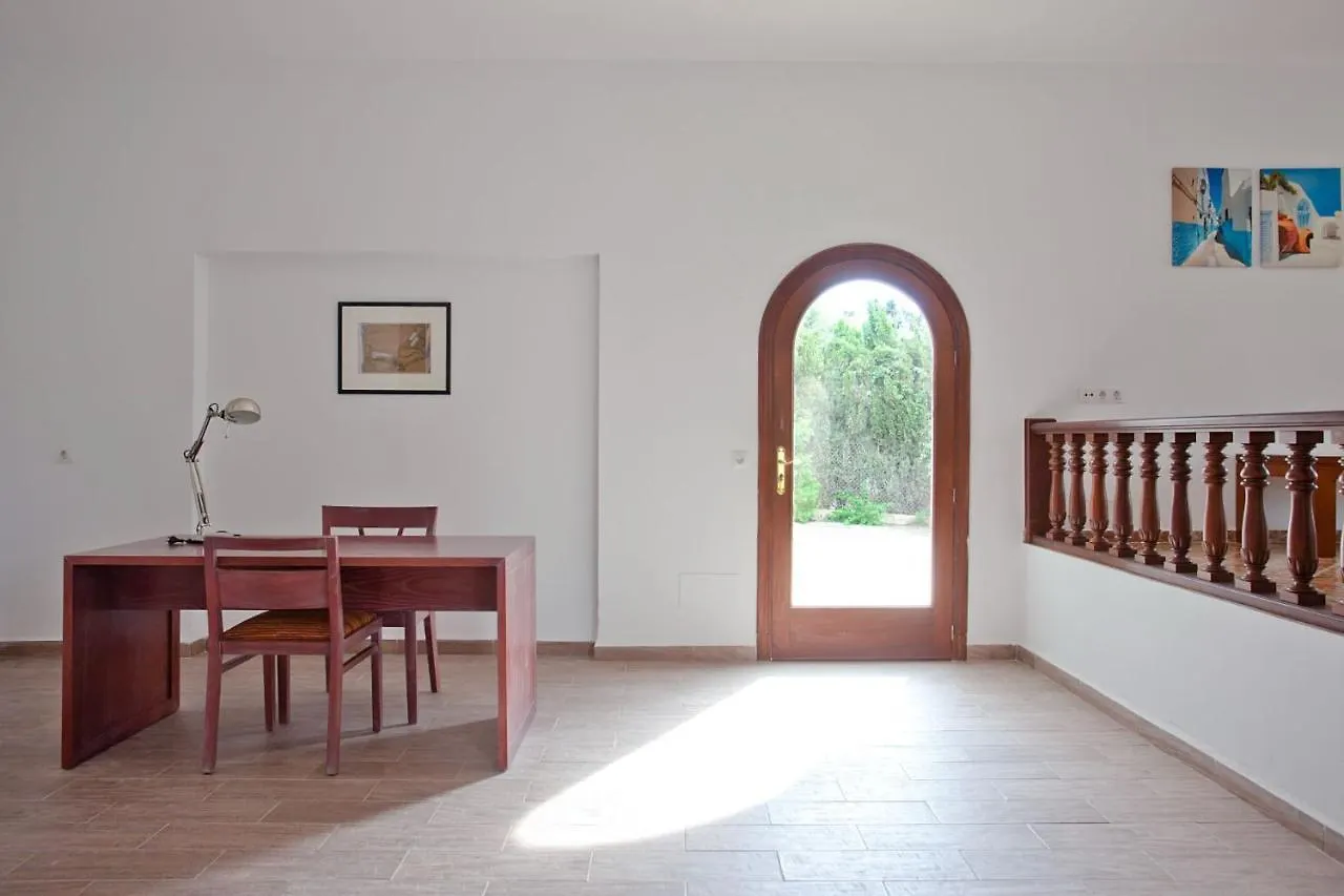 Apartamentos Cala Murada Tennis Aparthotel
